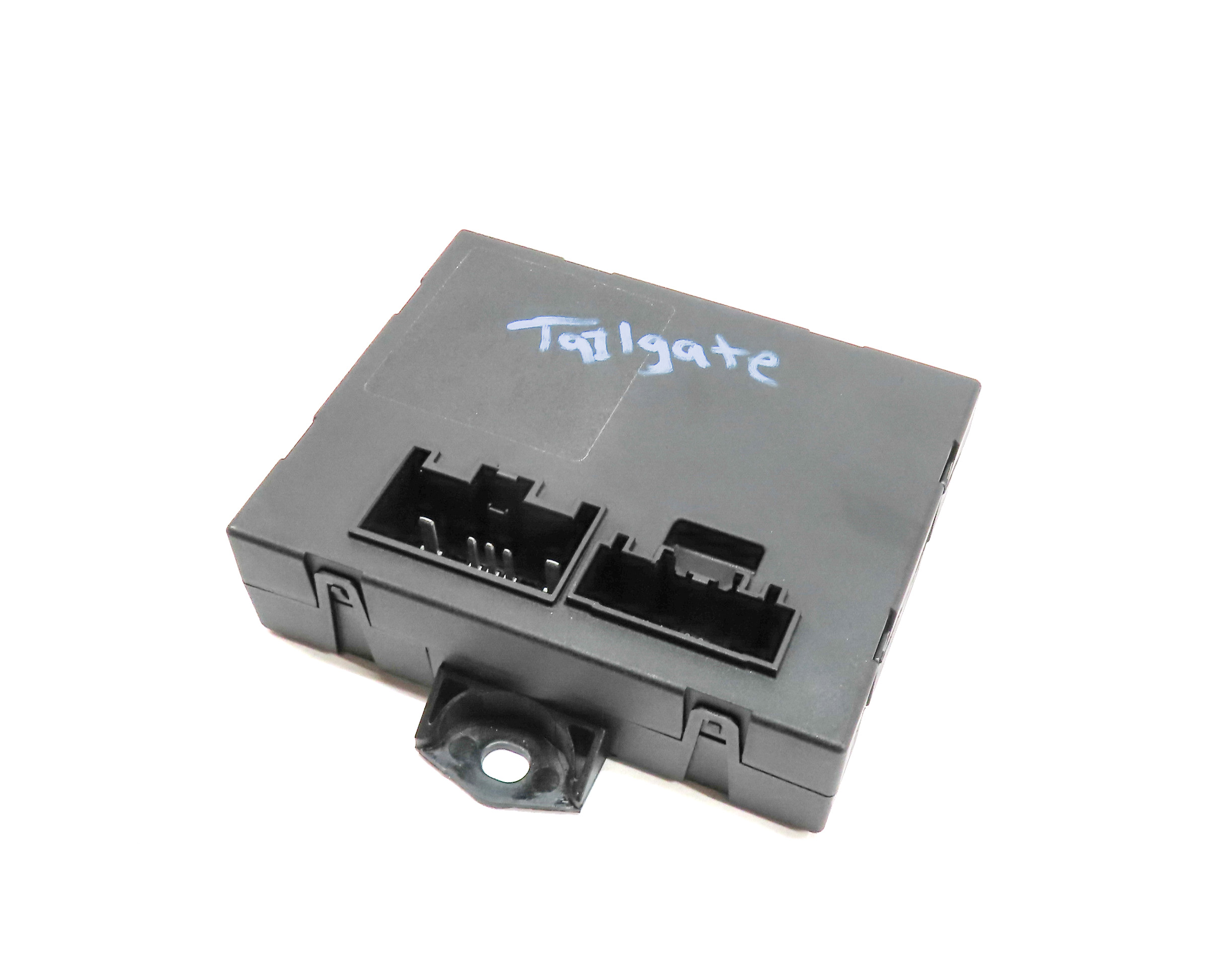 2016-2019 LAND ROVER DISCOVERY SPORT (L550) LIFTGATE SMART OPENER CONTROL MODULE — exact item pictured